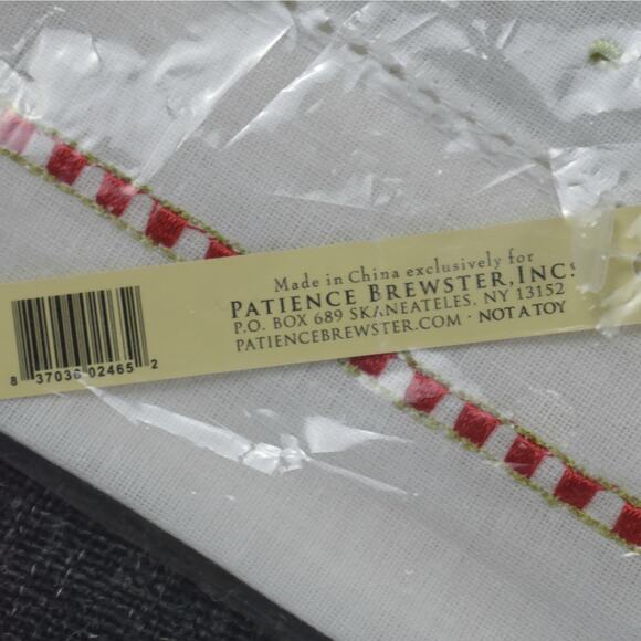 Patience Brewster 12 days calling bird in heels Christmas embroidered tea towel - Picture 5 of 6